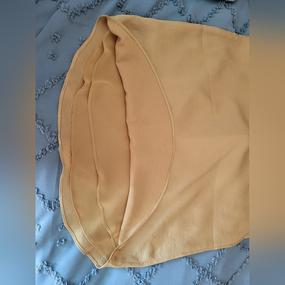 Express Satin Like Tank Top - Picture 3 of 5